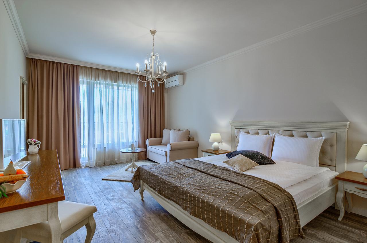Sunny Castle Hotel كرانيفو المظهر الخارجي الصورة