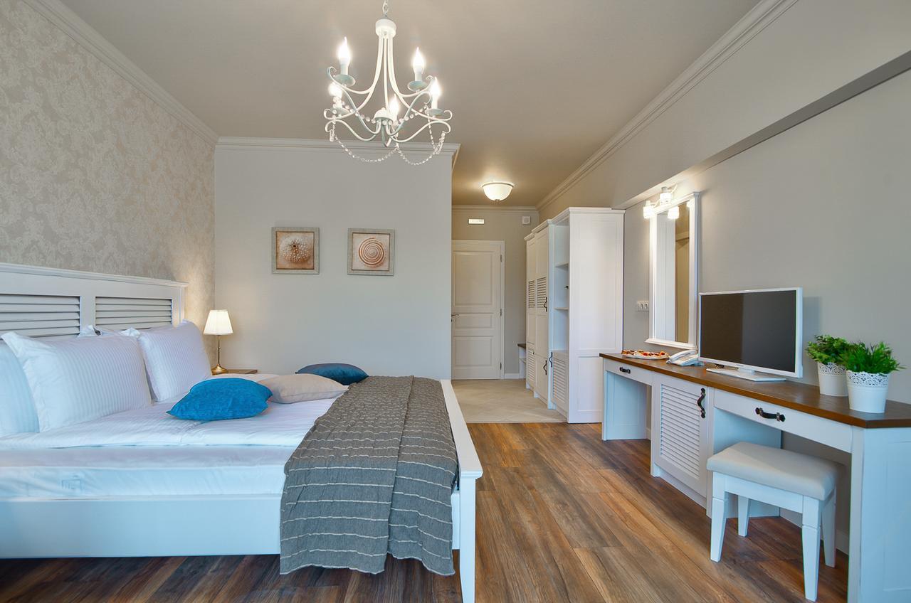 Sunny Castle Hotel كرانيفو المظهر الخارجي الصورة